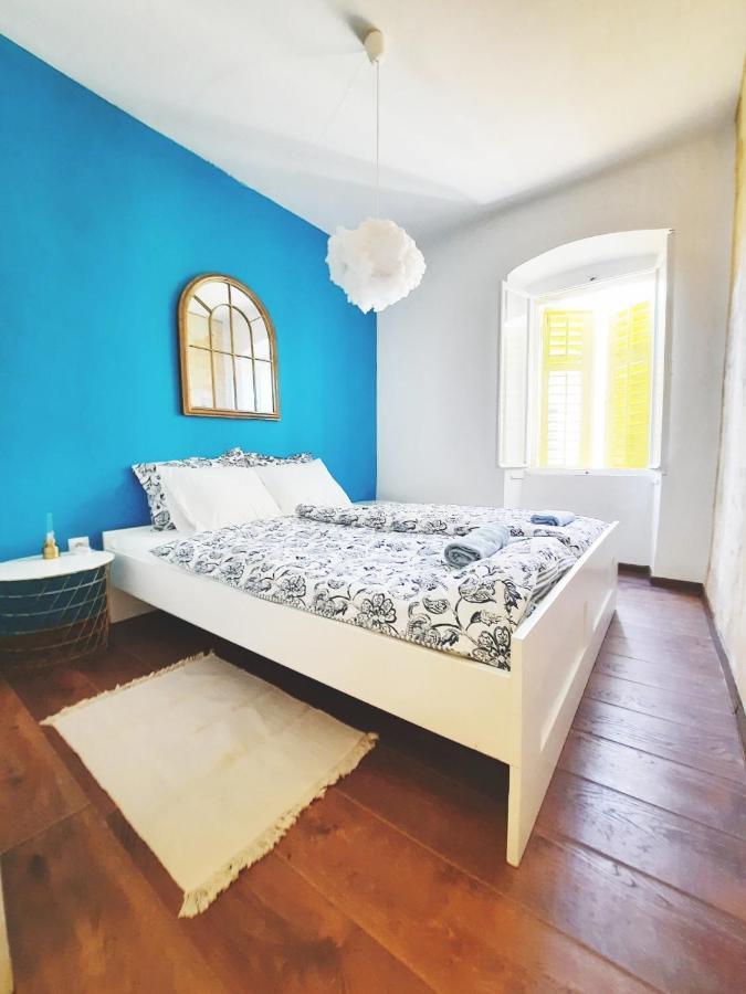 Oh La La Apartment Old Town Rovinj Ngoại thất bức ảnh